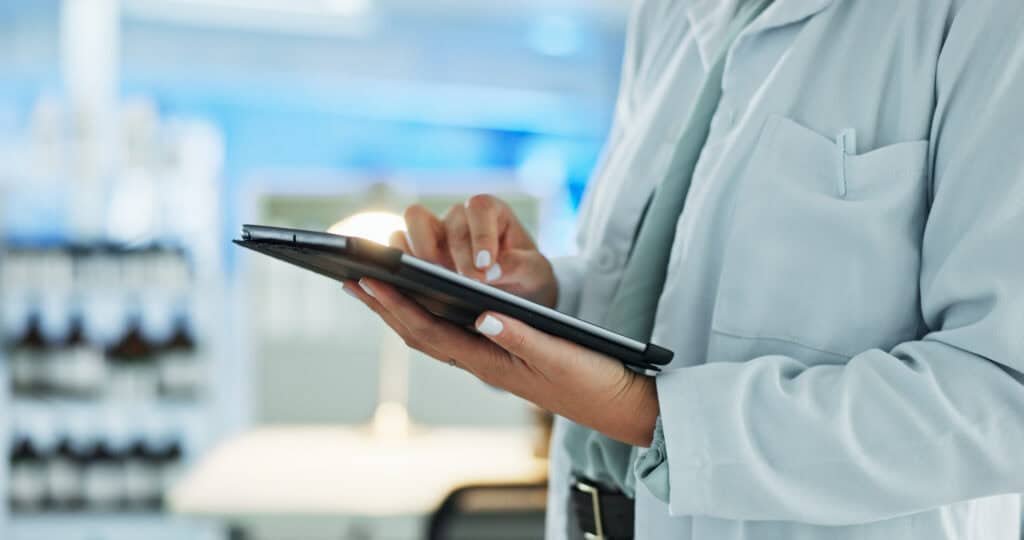 Use of clinical data in identification of respiratory sensitisers