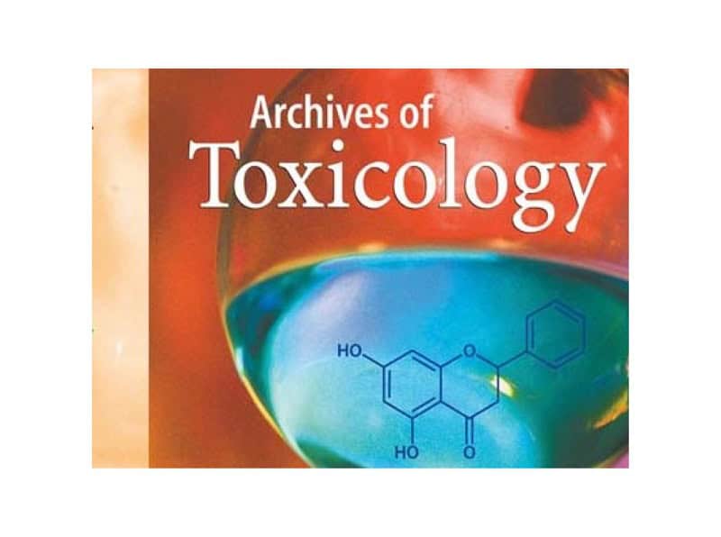 Towards best use and regulatory acceptance of generic physiologically based kinetic (PBK) models for in vitro‑to‑in vivo extrapolation (IVIVE) in chemical risk assessment